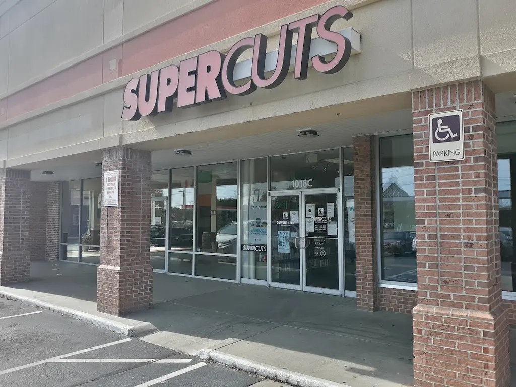SUPERCUTS — Hair salon in Salisbury